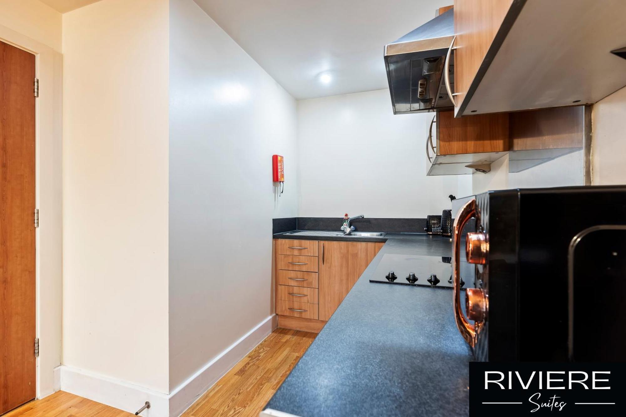 Cosy Apartment-city Centre-parking-sleeps 5 * Birmingham